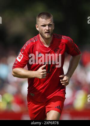 JULICH - Eric Dier du FC Bayern Munchen lors du match amical entre le 1.FC Duren et le FC Bayern Munchen au stade Karl-Knipprath le 28 juillet 2024 à Julich, Allemagne. ANP | Hollandse Hoogte | BART STOUTJESDIJK Banque D'Images