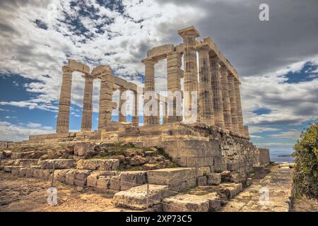 Sounion, Grèce, 4 mai 2024 : le légendaire temple de Poséidon au cap Sounion, Grèce Banque D'Images