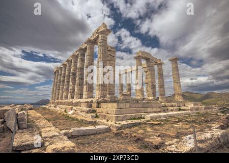 Sounion, Grèce, 4 mai 2024 : le légendaire temple de Poséidon au cap Sounion, Grèce Banque D'Images