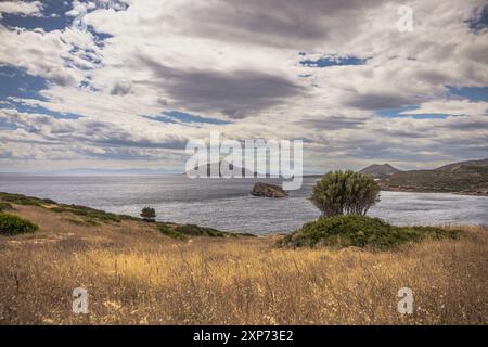 Sounion, Grèce, 4 mai 2024 : le légendaire temple de Poséidon au cap Sounion, Grèce Banque D'Images