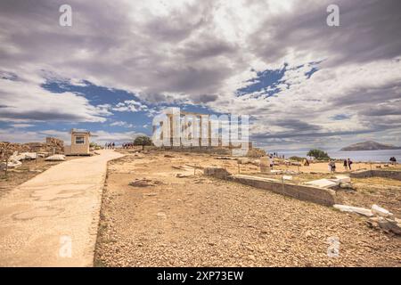 Sounion, Grèce, 4 mai 2024 : le légendaire temple de Poséidon au cap Sounion, Grèce Banque D'Images