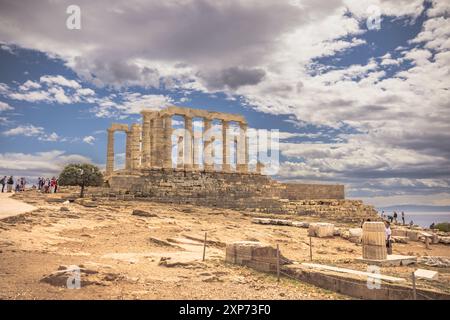 Sounion, Grèce, 4 mai 2024 : le légendaire temple de Poséidon au cap Sounion, Grèce Banque D'Images