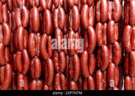 Saucisse turque traditionnelle à base de viande et d'épices. Photo de haute qualité Banque D'Images