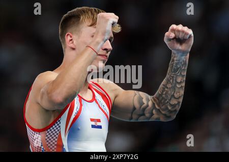 Paris, France. 04 août 2024. Aurel Benovic, croate, participe à la finale de la voûte masculine de gymnastique artistique le neuvième jour des Jeux Olympiques de Paris 2024 à Bercy Arena le 4 août 2024 à Paris, France. Photo : Igor Kralj/PIXSELL crédit : Pixsell/Alamy Live News Banque D'Images