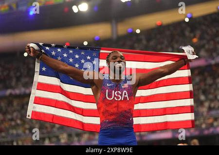 04 août 2024 : Noah Lyles (USA) remporte l'or lors de la finale du 100m masculin le jour 9 des Jeux Olympiques au stade de France, Paris, France. Ulrik Pedersen/CSM. Banque D'Images