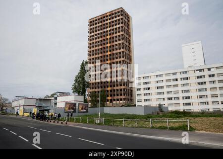 Paris, France.05-01-2024. Immeubles d'appartements en béton à la Courneuve, une des banlieues de Paris Banque D'Images