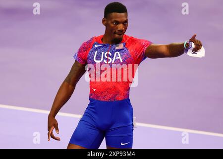 Paris, France, 4 août 2024. Fred Kerley, des États-Unis, remporte le bronze lors de la finale masculine du 100m des Jeux Olympiques d’athlétisme de Paris 2024 au stade de France le 4 août 2024 à Paris, France. Crédit : Pete Dovgan/Speed Media/Alamy Live News Banque D'Images