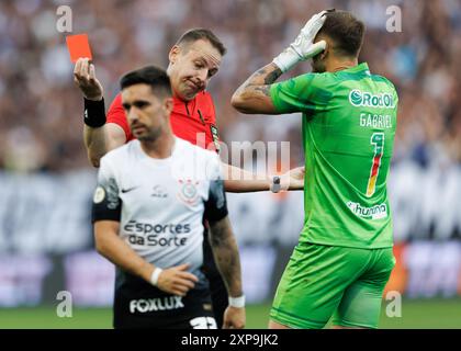 Sao Paulo, Brésil. 04 août 2024. Football Football - Championnat brésilien – Corinthians x Juventude - stade Néo Quimica Arena. Arbitre Lucas Torezin, en action crédit : Vilmar Bannach/Alamy Live News Banque D'Images