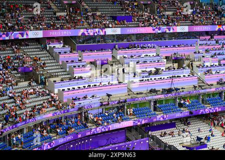 Saint Denis, France - 3 août 2024 - Centre média du stade de France pendant les Jeux Olympiques d'été de Paris 2024 Banque D'Images