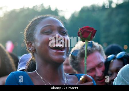 Londres, Royaume-Uni. 04 août 2024. Yussef Dayes présente : Summer Dayes au Crystal Palace Bowl du sud de Londres. Se joignent à Yussef Masego, Greentea Peng, et Sango animés par la sensation des médias sociaux et comédienne Munya Chawawa. Crédit : Kingsley Davis/Alamy Live News Banque D'Images