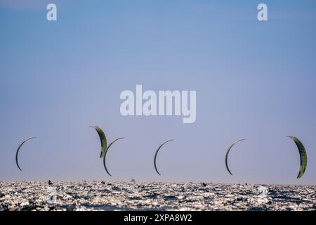 Marseille, France. 04 août 2024. Illustration, voile, cerf-volant féminin pendant les Jeux Olympiques Paris 2024 le 4 août 2024 à Marseille Marina, France - photo Norbert Scanella/Panoramic/DPPI Media Credit : DPPI Media/Alamy Live News Banque D'Images