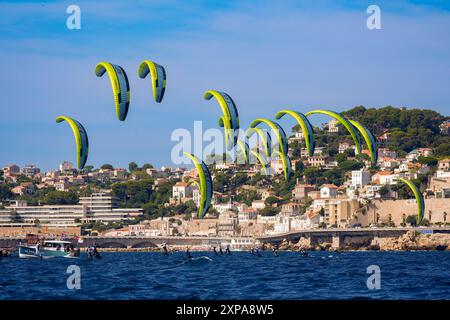 Marseille, France. 04 août 2024. Illustration, voile, cerf-volant masculin pendant les Jeux Olympiques Paris 2024 le 4 août 2024 à Marseille Marina, France - photo Norbert Scanella/Panoramic/DPPI Media Credit : DPPI Media/Alamy Live News Banque D'Images