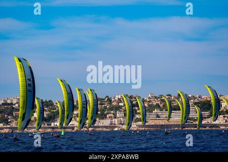 Marseille, France. 04 août 2024. Illustration, voile, cerf-volant féminin pendant les Jeux Olympiques Paris 2024 le 4 août 2024 à Marseille Marina, France - photo Norbert Scanella/Panoramic/DPPI Media Credit : DPPI Media/Alamy Live News Banque D'Images