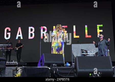 ROYAUME-UNI. 04 août 2024. BRIGHTON, ANGLETERRE - 04 AOÛT : Gabrielle se produit à Brighton et Hove Pride, Preston Park le 4 août 2024 à Brighton, Angleterre. CAP/Mar © Mar/Capital Pictures crédit : Capital Pictures/Alamy Live News Banque D'Images