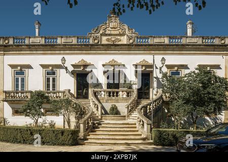 Le Quinta das Lágrimas occupe un palais du XVIIIe siècle avec des jardins paysagers dans la ville portugaise de Coimbra, au Portugal. Banque D'Images