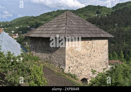 Jajce, Bosnie-Herzégovine – mai 2023 : Sahat kula / Tour de l'horloge. Banque D'Images