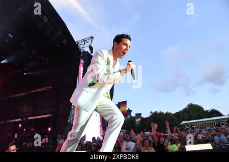 ROYAUME-UNI. 04 août 2024. BRIGHTON, ANGLETERRE - 04 AOÛT : Mika se produit à Brighton et Hove Pride, Preston Park le 4 août 2024 à Brighton, Angleterre. CAP/Mar © Mar/Capital Pictures crédit : Capital Pictures/Alamy Live News Banque D'Images