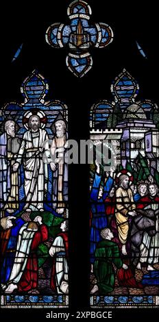 La transfiguration et Jésus chevauchant à Bethléem sur un âne, Caroline Townsend (1912), église St Cuthbert, Seascale, Cumberland, ROYAUME-UNI Banque D'Images