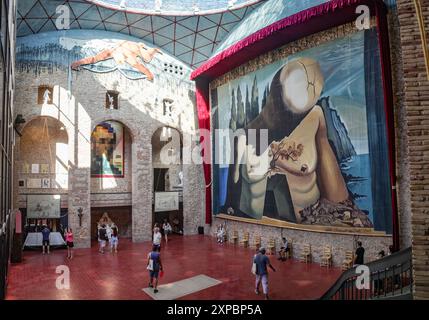 Figueres, Espagne - 3 août 2024 : intérieur du Théâtre-Musée de Salvador Dali, Figueres, Catalogne Banque D'Images