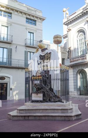 Figueres, Espagne - 3 août 2024 : extérieur du Musée du Théâtre Salvador Dali, à Figueres, Catalogne Banque D'Images