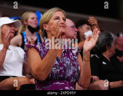 La duchesse d'Édimbourg au vélodrome national de Saint-Quentin-en-Yvelines, le dixième jour des Jeux Olympiques de Paris 2024 en France. Date de la photo : lundi 5 août 2024. Banque D'Images