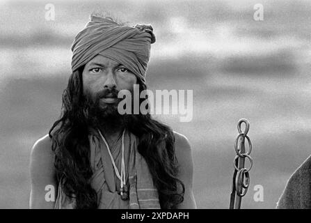 Les hommes saints hindous connus sous le nom de Saddhus se rassemblent pour la Foire annuelle de chameau de Pushkar pendant la pleine lune de novembre chaque année à Pushkar, Inde - 1989 Banque D'Images