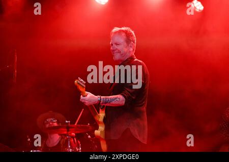 STOCKHOLM, Suède. , . L'acteur canadien Kiefer Sutherland se produit avec son groupe au Grona Lund à Stockholm, en Suède, le 05 août 2024. Photo : Mickan Mörk/TT/Code 11576 crédit : TT News Agency/Alamy Live News Banque D'Images