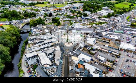 DONEGAL TOWN, IRLANDE - 23 JUILLET 2024 - les travaux de la nouvelle Diamond sont déjà terminés. Banque D'Images