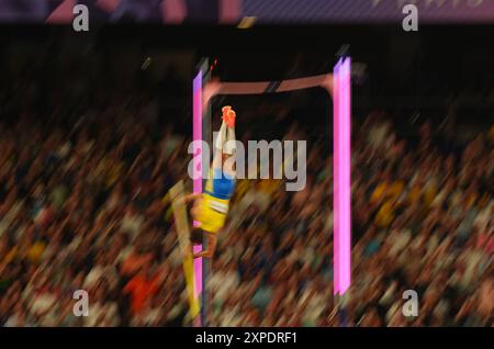 11 février 2023 : Armand Duplantis bat le record du monde, 6,25 m, le jour 10 des Jeux Olympiques au stade de France, Paris, France. Ulrik Pedersen/CSM. Banque D'Images