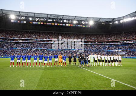 Lyon, France. 05 août 2024. Lyon, France, 5 août 2024 : alignement avant le match de demi-finale des Jeux Olympiques Paris 2024 hommes entre la France et l'Egypte au stade de Lyon à Lyon, France. (ANE Frosaker/SPP) crédit : SPP Sport Press photo. /Alamy Live News Banque D'Images