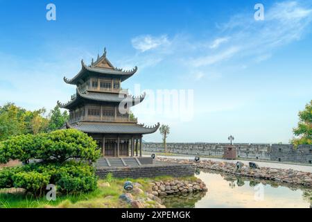 Tour de Yueyang de la dynastie Qing dans la ville de Yueyang, province du Hunan，Chine Banque D'Images