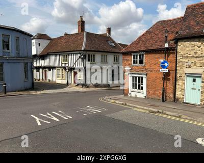 Maisons d'époque colorées sur Castle Street, Saffron Walden, Essex, Angleterre Banque D'Images