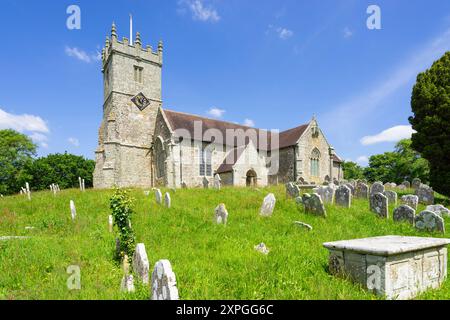 Île de Wight Royaume-Uni All Saints Godshill - Godshill Village All Saints Church Hill Godshill Île de Wight Angleterre Royaume-Uni GB Europe Banque D'Images