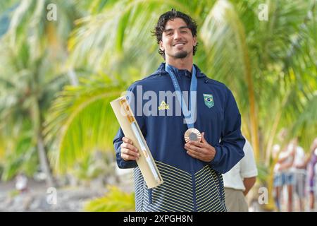 Tahiti, Polynésie française. 6 août 2024. Gabriel Medina du Brésil Médaille de bronze, surf, hommes aux Jeux Olympiques Paris 2024 le 6 août 2024 au Teahupo'o à Tahiti, Polynésie française - photo Sylvain Lefevre/Panoramic/DPPI Media Credit : DPPI Media/Alamy Live News Banque D'Images