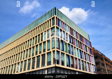 Kaleidoscope TikTok UK Siège sur la gare de Farringdon East Crossrail, Smithfield, ville de Londres, Angleterre, Royaume-Uni. Architecte : PLP architecture Banque D'Images