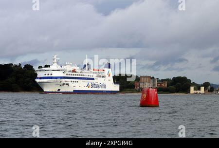 Brittany Ferries MS Barfleaur quittant Poole Harbour en route pour Cherbourg, France. Août 2024 Banque D'Images