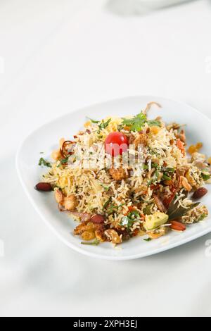 Biryani végétalien à base de riz basmati et de légumes Banque D'Images