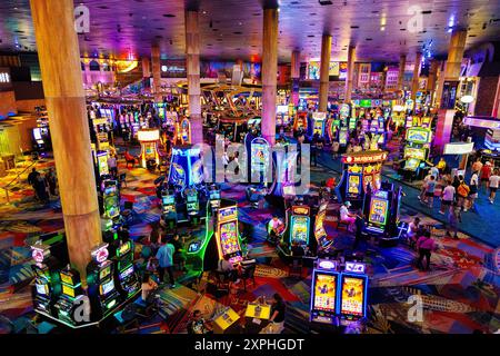 Casino Floor de l'Excalibur Hotel and Casino à thème médiéval, The Strip, Las Vegas, Nevada, États-Unis Banque D'Images