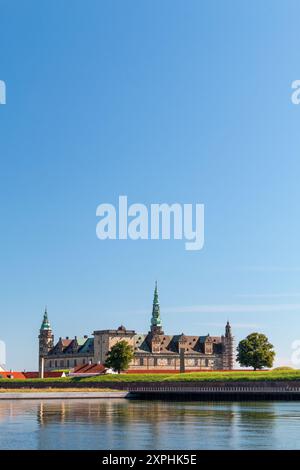 Château de Kronborg, Helsingør (Elsinore), Danemark - vue depuis le port Banque D'Images