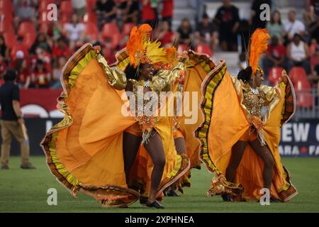 Toronto, ON, Canada, 13 juillet 2024, danseuse lors d'un spectacle à la mi-temps au match de la MLS entre le Toronto FC et l'Union de Philadelphie au stade BMO. Banque D'Images