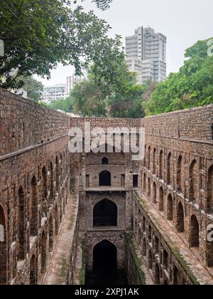 Stepwell d'Ugrasen Ki Baoli à Delhi/Inde Banque D'Images