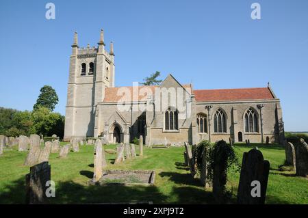 Église Sainte-Marie, Leighton Bromswold, Cambridgehsire. Église historique du 13ème siècle avec chaires jumelles uniques par George Herbert Banque D'Images