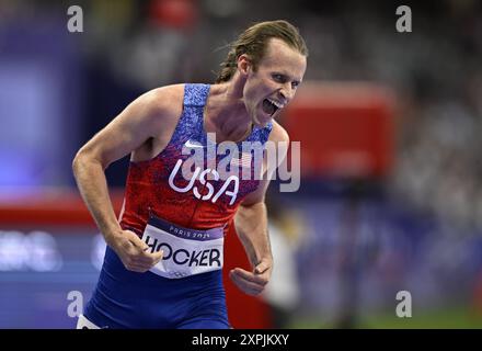 Paris, France. 06 août 2024. USA Cole Hocker célèbre la finale du 1500m masculin lors de la compétition d'athlétisme aux Jeux Olympiques de Paris 2024, le mardi 06 août 2024 à Paris, France. Les Jeux de la XXXIIIe Olympiade se déroulent à Paris du 26 juillet au 11 août. La délégation belge compte 165 athlètes en compétition dans 21 sports. BELGA PHOTO JASPER JACOBS crédit : Belga News Agency/Alamy Live News Banque D'Images