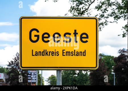 Geeste-Dalum, basse-Saxe, Allemagne, 14 juillet 2024 - signe du village et de la municipalité Banque D'Images