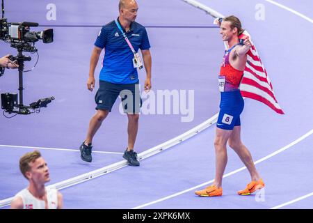 Saint Denis, France. 06 août 2024. Cole Hocker (USA) Médaille d'Or, Athlétisme, finale du 1500m masculin lors des Jeux Olympiques de Paris 2024 le 6 août 2024 au stade de France à Saint-Denis près de Paris, France - photo Baptiste Autissier/Panoramic/DPPI Media Credit : DPPI Media/Alamy Live News Banque D'Images