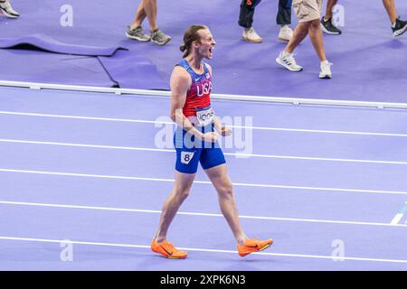 Saint Denis, France. 06 août 2024. Cole Hocker (USA) Médaille d'Or, Athlétisme, finale du 1500m masculin lors des Jeux Olympiques de Paris 2024 le 6 août 2024 au stade de France à Saint-Denis près de Paris, France - photo Baptiste Autissier/Panoramic/DPPI Media Credit : DPPI Media/Alamy Live News Banque D'Images