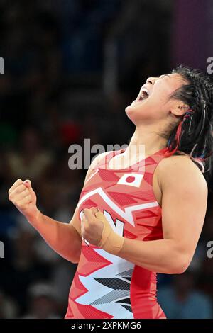 OZAKI Nonoka Japan (JPN), OBORUDUDU Blessing (NIR), match féminin de la médaille de bronze de la lutte Freesyle 68kg au champ-de-mars Arena, lors des Jeux Olympiques de Paris 2024, 6 août 2024, Paris, France. Crédit : Enrico Calderoni/AFLO SPORT/Alamy Live News Banque D'Images