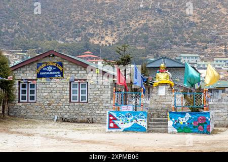 École secondaire de Khumjung (école Hillary) à Khumjung Banque D'Images