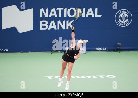 Toronto, Canada. 06 août 2024. Anastasia Pavlyuchenkova en action contre Victoria Azarenka lors de la première journée de l’Open de la Banque nationale à Toronto, Canada, le mardi 6 août 2024. (Photo de Michael Chisholm/Sipa USA) crédit : Sipa USA/Alamy Live News Banque D'Images