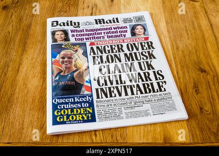 6 août 2024. Le titre de la première page du Daily mail lit la colère contre Elon Musk prétendre que le Royaume-Uni "la guerre civile est inévitable". Suit les commentaires de Musk sur les émeutes de droite à travers le Royaume-Uni. Banque D'Images